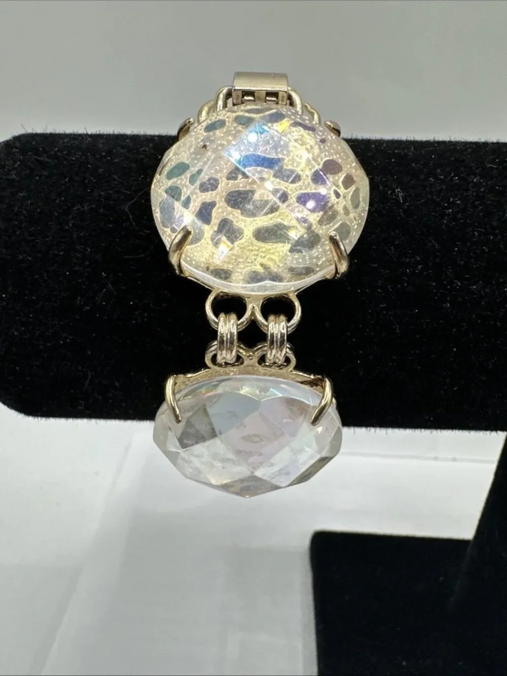 Kendra Scott Cassie Large Statement Bracelet Iridescent Clear Gold Tone 7”